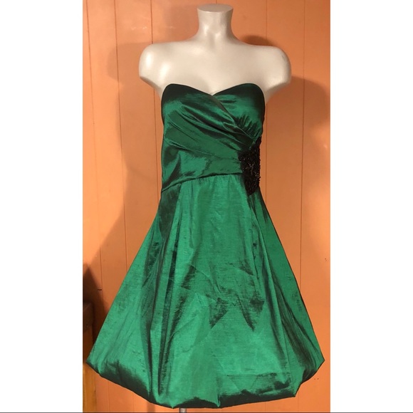 City Studio Dresses & Skirts - NWT City Studio Green Dress with Beaded Detail